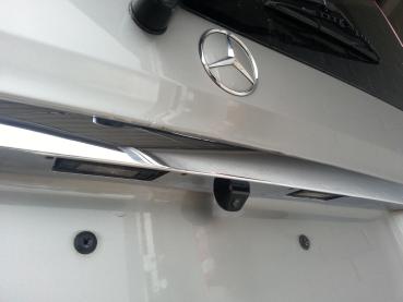 Preview: Mercedes-Benz Vito/Viano NTG 2.5 Unterbau Rückfahrkamera zur Nachrüstung am Comand
